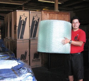 NorthStar Moving mover with biodegradable bubble wrap