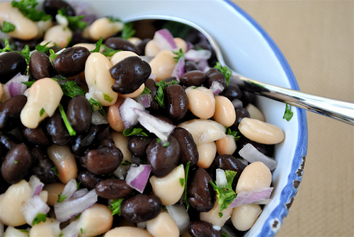 Vegetarian Recipes: White Bean Tacos (Photo by cookbookman17)